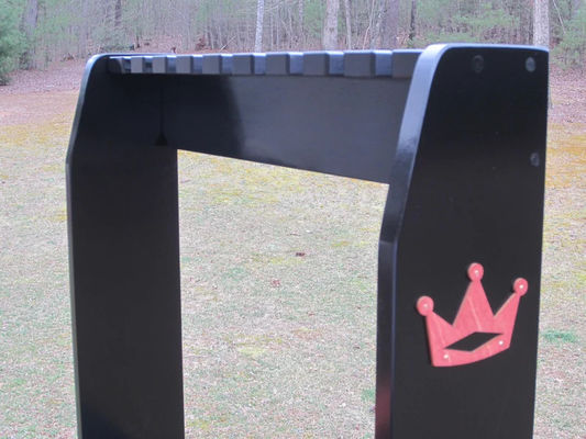 검은색 가공 목재 바닥 또는 벽 랙 이상적인 희귀 스코티 캐머런 골프 클럽 디스플레이