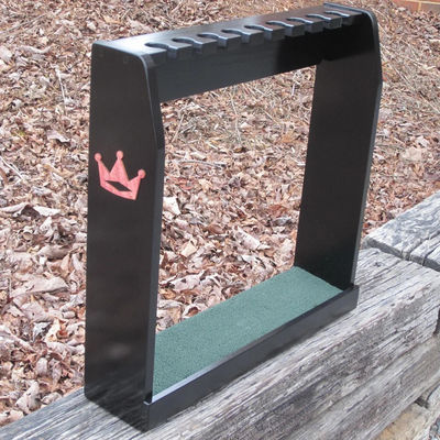 검은색 가공 목재 바닥 또는 벽 랙 이상적인 희귀 스코티 캐머런 골프 클럽 디스플레이