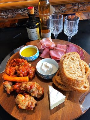 사용자 지정 로고 용납 된 둥근 갈래 아카시아 절단 보드