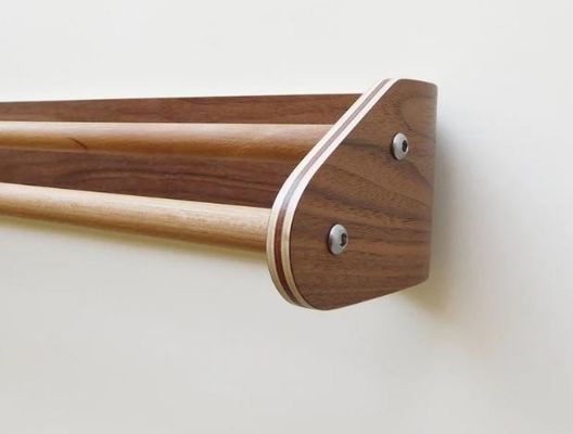 목재의 맞춤형 이중 수건 막대기 벽에 장착 된 욕실 수건 기기