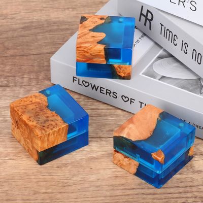 단일 슬롯 작은 손으로 만든 목재 반지 상자 주문을 위해 우아한 빈티지 보석 포장