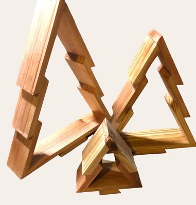 목조 크리스마스 트리 당신의 요청으로 완벽한 축제 분위기를 만들기 위해