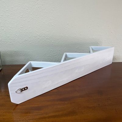 수풀 또는 허브 정원 맞춤 로고와 함께 흰색의 나무 벽 플랜터 허용