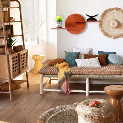 접지 않는 래크 둥근 장식 디스플레이 벽 장착 선반 매달린 선반 많은 양