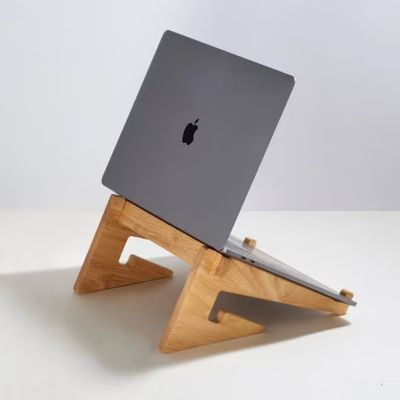 수용 가능한 OEM/ODM Mac Book용 목재 노트북 스탠드 에르고노믹 작업 공간 책상 액세서리