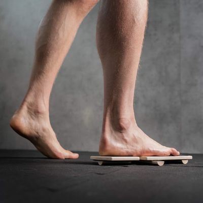 무릎 및 발목 강화를 위한 목재 기울기 균형판 유럽 지역 특징