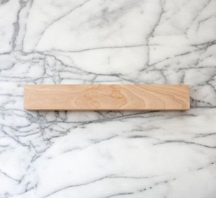 사용자 지정 로고 디자인 다기능 디자인과 함께 벽에 장착 된 고체 버치 캐비닛