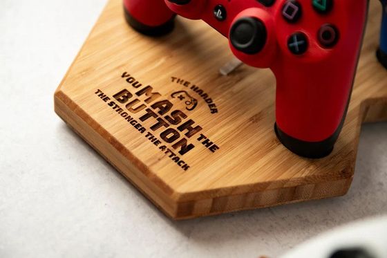 조정 가능한 게이머 스탠드 최적의 게임을 위해 대나무와 아크릴의 이상적인 조합