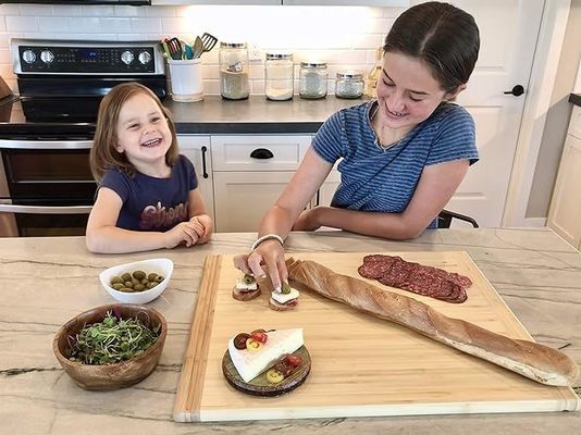 다재다능한 BSCI LFGB 8 다양한 크기의 다양한 필요에 대 한 대나무 당겨진 절단 보드