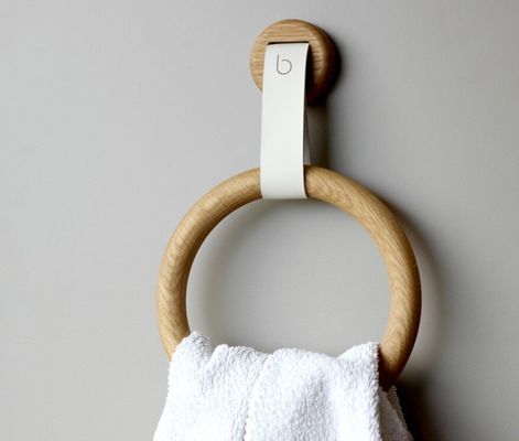 에코 친화적인 목재 수건 기기 반지 욕실 장식용 단일 계층 저장 기기 기기