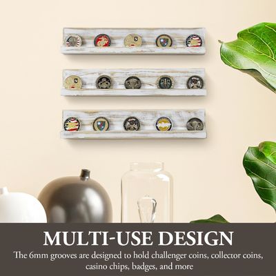 벽에 장착 된 흰색 세탁 된 단단한 나무 도전 동전 들고자 3층 목조 공예품