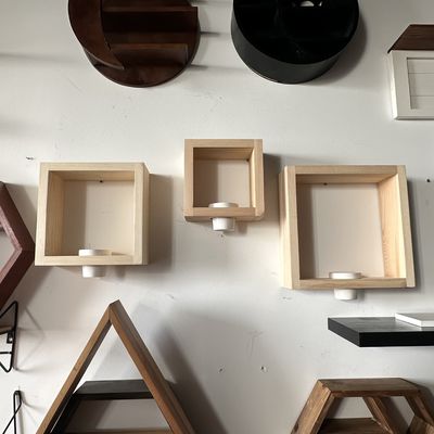 3pcs 솔리드 소나무 나무 벽 선반 세트 흰색 세라믹 플랜터 손으로 만든 홈 오피스 장식