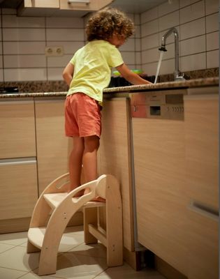 맞춤형 로고 어린이용 목재 발자국 폴더블 유아 발자국 몬테소리 디자인