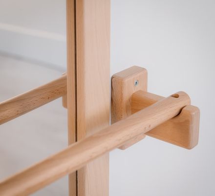 몬테소리 대형 거울과 긴 끌어올릴 수 있는 목재 바