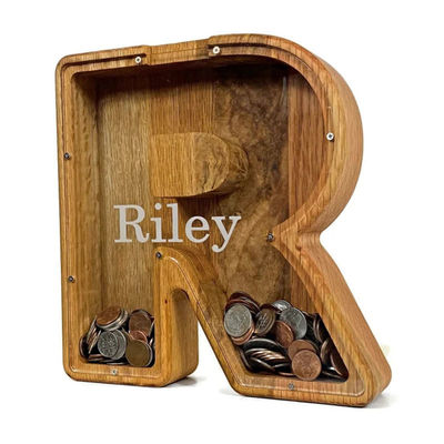 개인화된 알파벳 사용자 지정 로고와 함께 큰 돈 상자