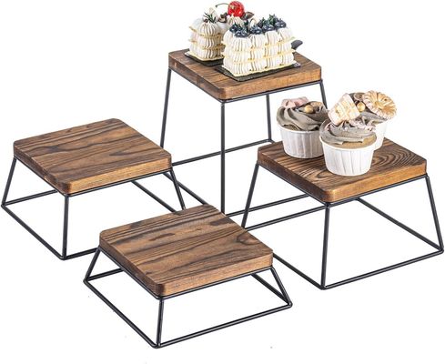 높은 양 소화 된 목재 검은 금속 철사 광장 음식 디스플레이 목재 피자 스테인