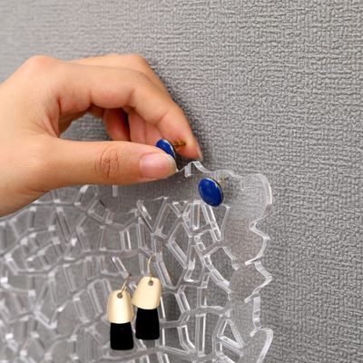 기능적인 디자인 목재 부동 선반 사용자 지정 로고를 위한 아크릴 귀걸이 디스플레이