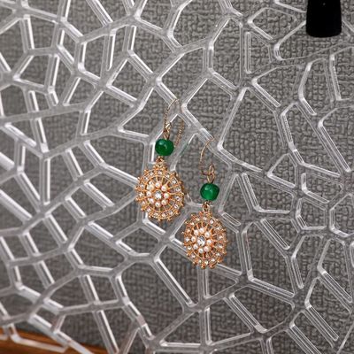 기능적인 디자인 목재 부동 선반 사용자 지정 로고를 위한 아크릴 귀걸이 디스플레이