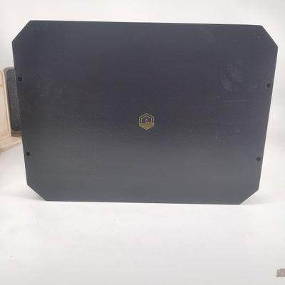 202406 검은색 목재 서비스 트레이 아카시아 목재 재료 손잡이가 있는 맞춤형 목재 트레이