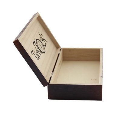 커스터마이징 로고와 색상