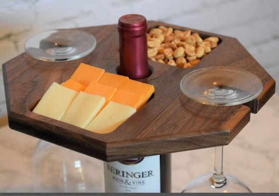 높은 양의 장점과 함께 나무 와인 보유자 휴대용 음식 서비스 트레이 와인 병 트레이