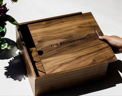 개인화 된 로고 기념품 및 저장 용기용 현대 미니멀리스트 사용자 지정 메모리 박스