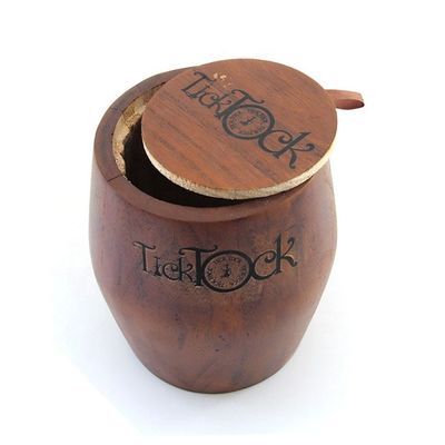 특별한 경우에 주문을 받아 마시는 독특한 디자인 호박 나무 와인 배럴 컵