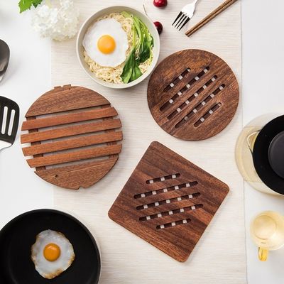 맞춤형 로고 수용 레이저 조각 개인 커피 컵 매트를 위한 목재 코스터