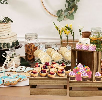 시골 스타일의 목조 케이크 스탠드 세트 4 개 맞춤 로고 케이크 표시를 위해 허용됩니다.