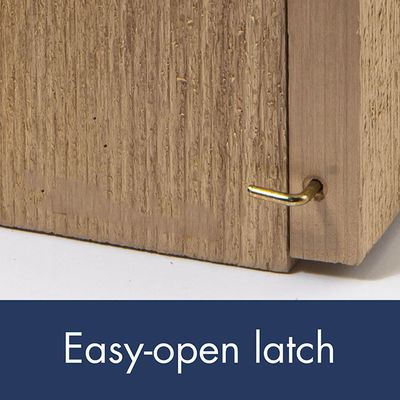 푸시업 폐쇄 고형 패턴 정원 장식 앞 창문과 목조 새집