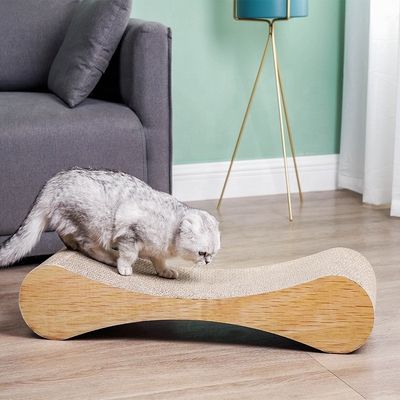 이 긁기 기둥 으로 고양이 를 행복하게 하고 집 을 환경 친화적 으로 유지 하십시오