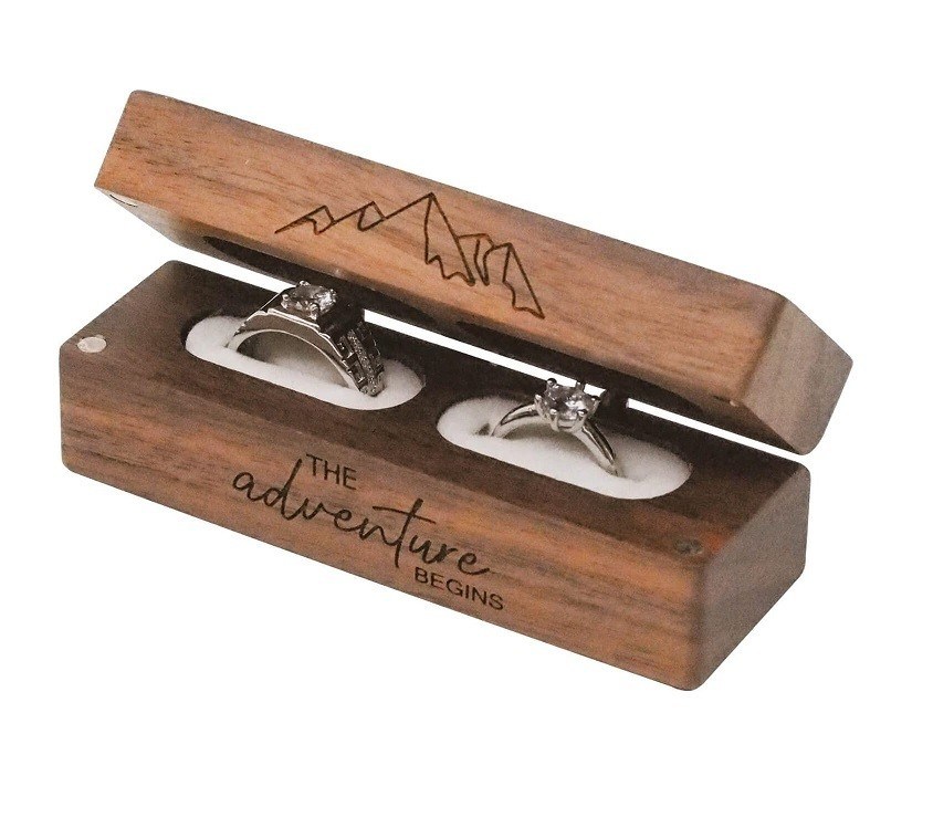 낡은 고형 목재 직사각형 보석 보관 2 링 박스